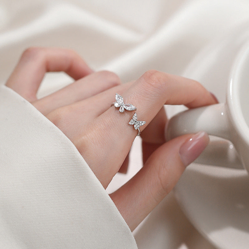 Butterfly Women's Light Luxury Index Finger Ring
