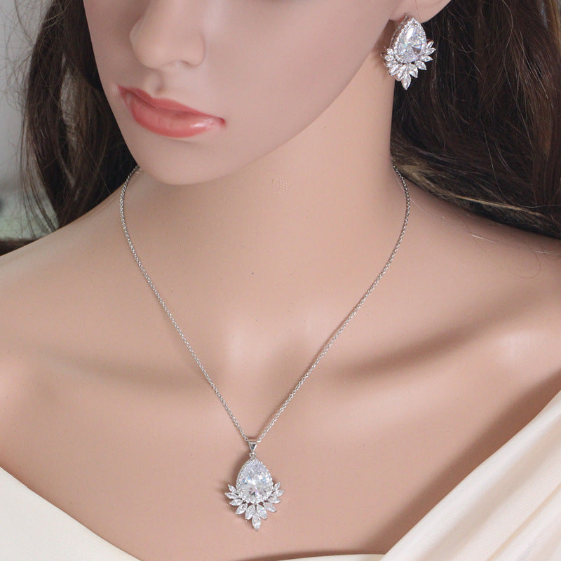 Elegant AAA Crystal Bridal Banquet Dinner Jewelry Set