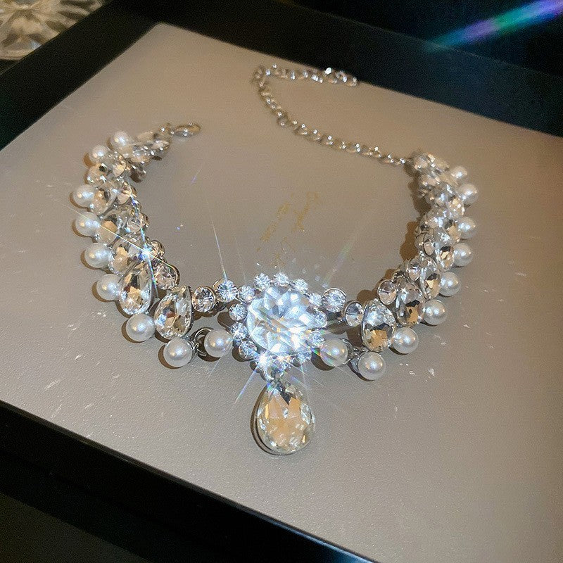 Women’s Stylish Short Fashion Necklace