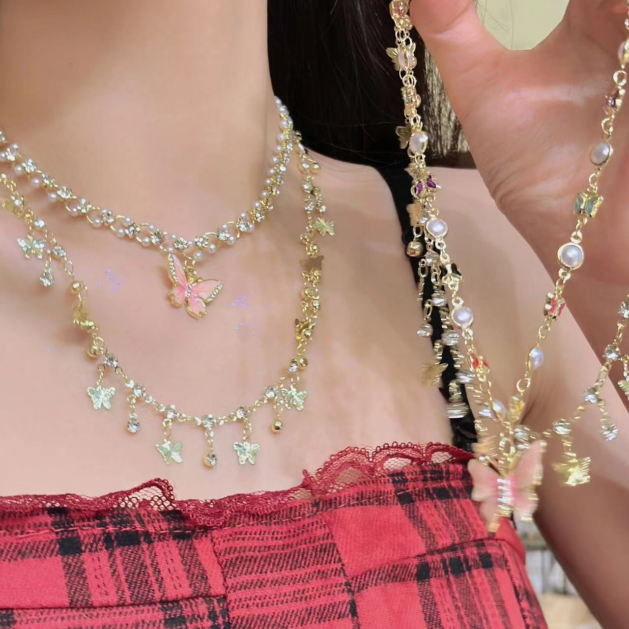Double-Layer Pearl & Butterfly Pendant Necklace