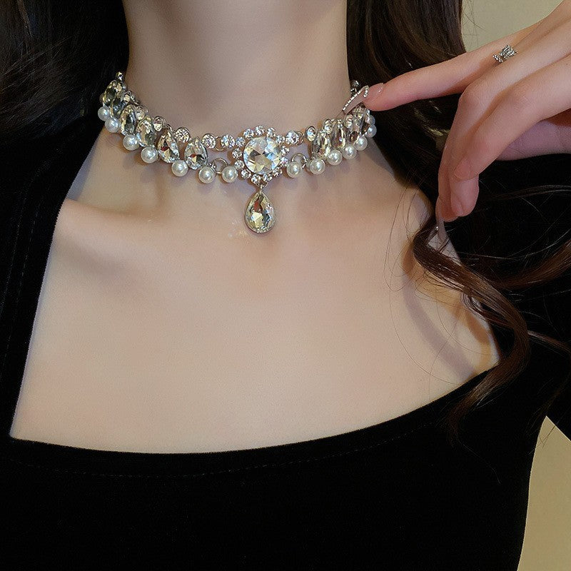 Women’s Stylish Short Fashion Necklace